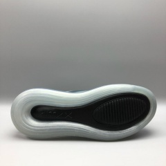 Nike Air Max 720 搭载厚度优于 Nike 先前鞋款的大型 Air 气垫 (1)