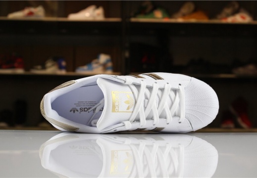 Adidas 三叶草 贝壳头板鞋 (2)