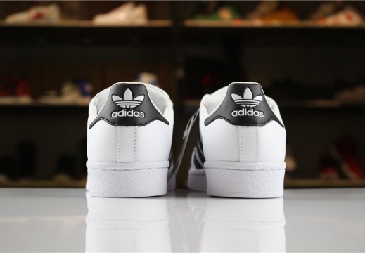 Adidas 三叶草 贝壳头板鞋 (12)
