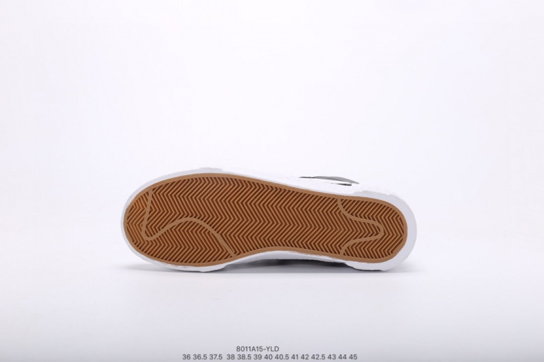 开拓者 日式解构美学SACAI联名 x Nike Blazer重叠  (17).jpg