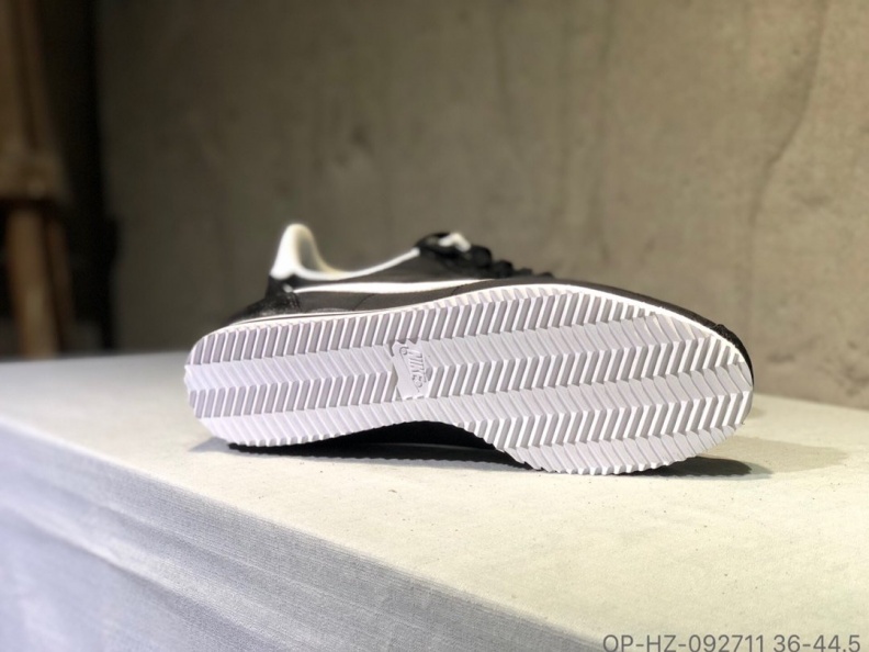 Nike Classic Cortez Nylon阿甘牛津布 (84).jpg
