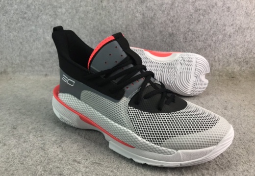 Under Armour Curry 7 安德玛UA男鞋 库里7代 (41) (1179 visits) Under Armour Curry 7 安德玛UA男鞋 库里7代 (41)