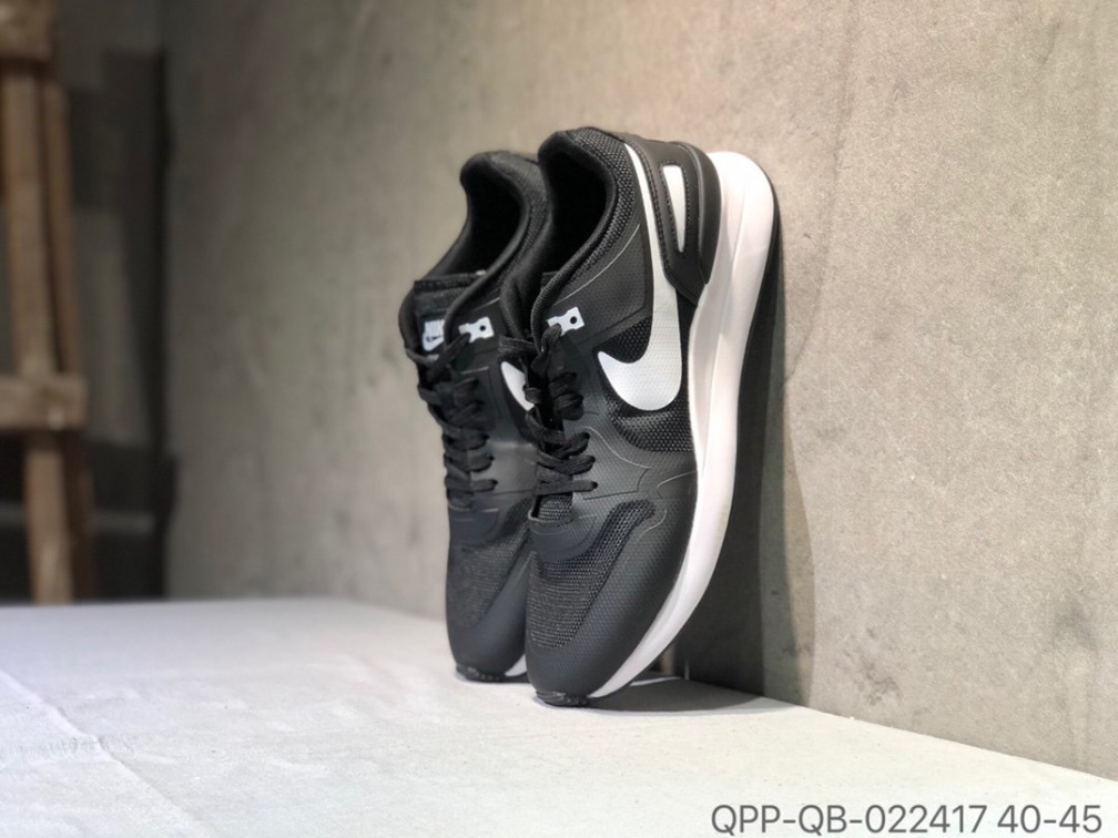 Nike Air Paranois华夫跑鞋 (39)