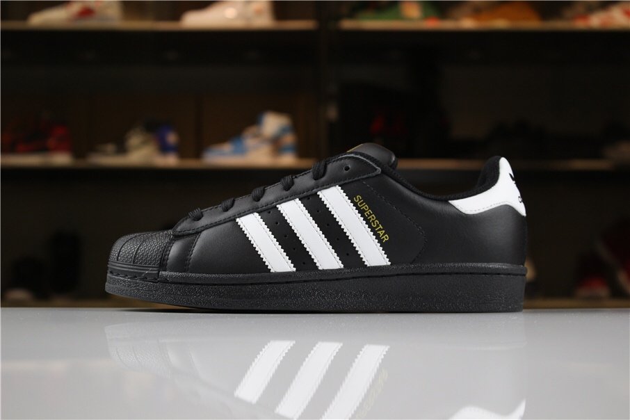 Adidas 三叶草 贝壳头板鞋 (34)