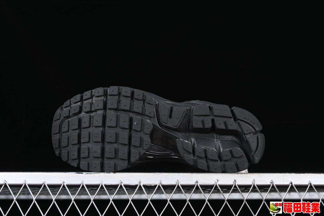 Nike Zoom Vomero 5 SP 佛莫罗5代系列慢跑鞋 BV1358-003