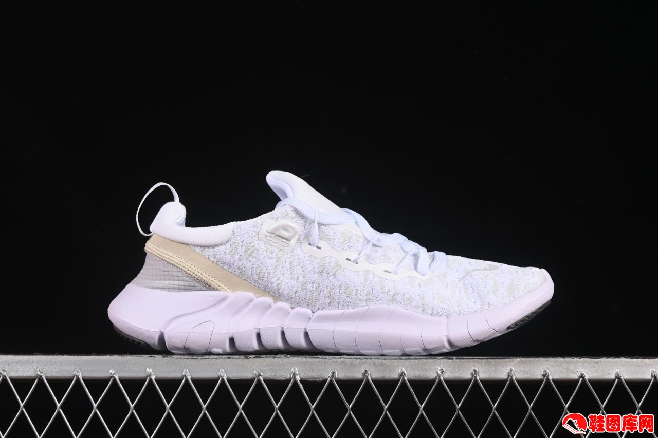 Nike Free RN 5.0赤足跑鞋｜6mm低落差+鱼骨切割｜20%回收环保科技