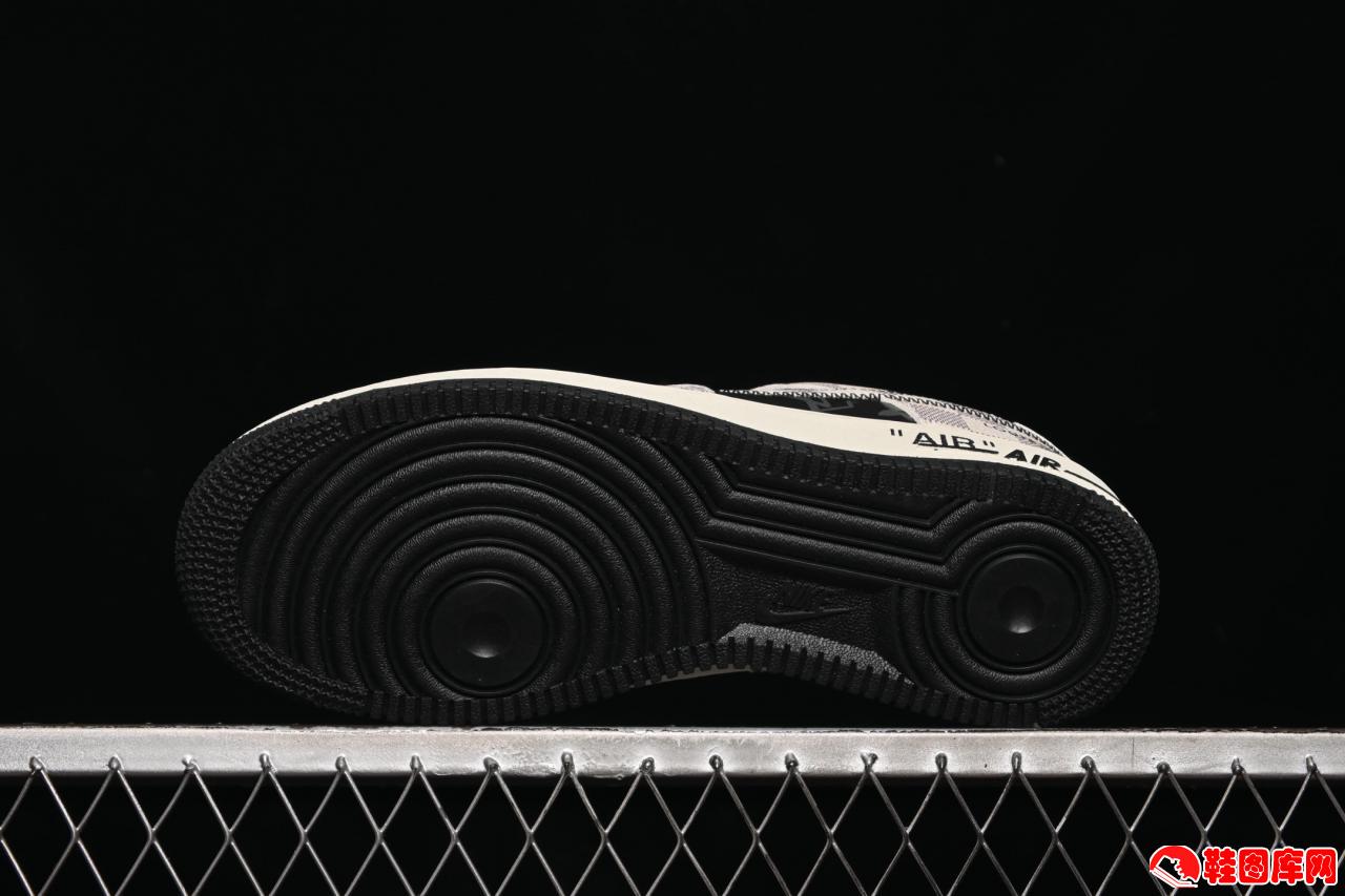Nike Air Force 1'07 Low LV联名款以