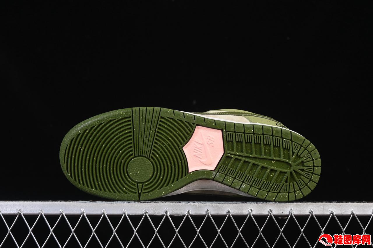 Yuto Horigome x Nike SB Dunk 联名款2.0：融合自然灵感的奢华质感板鞋
