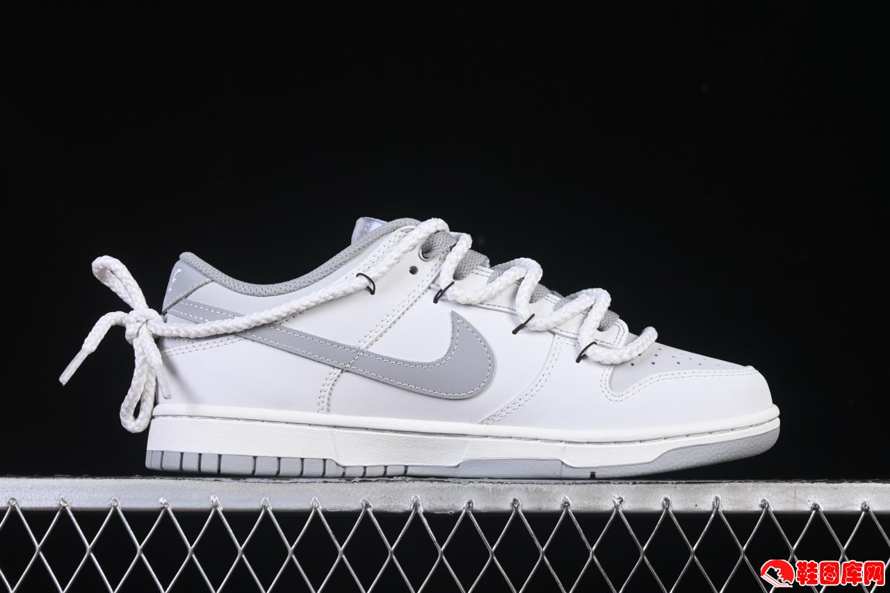 Nike SB Dunk Low周年