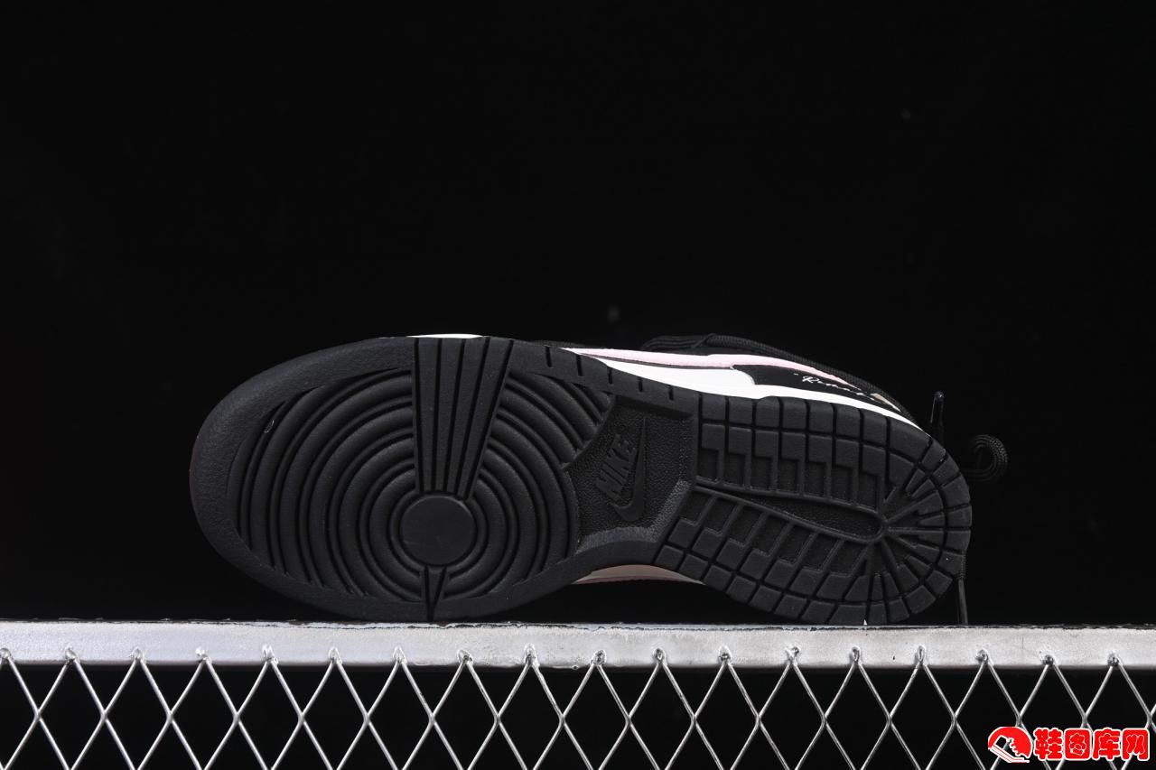 Nike SB Dunk Low 情人节限定款：高端定制板鞋 完美细节打造潮人必备