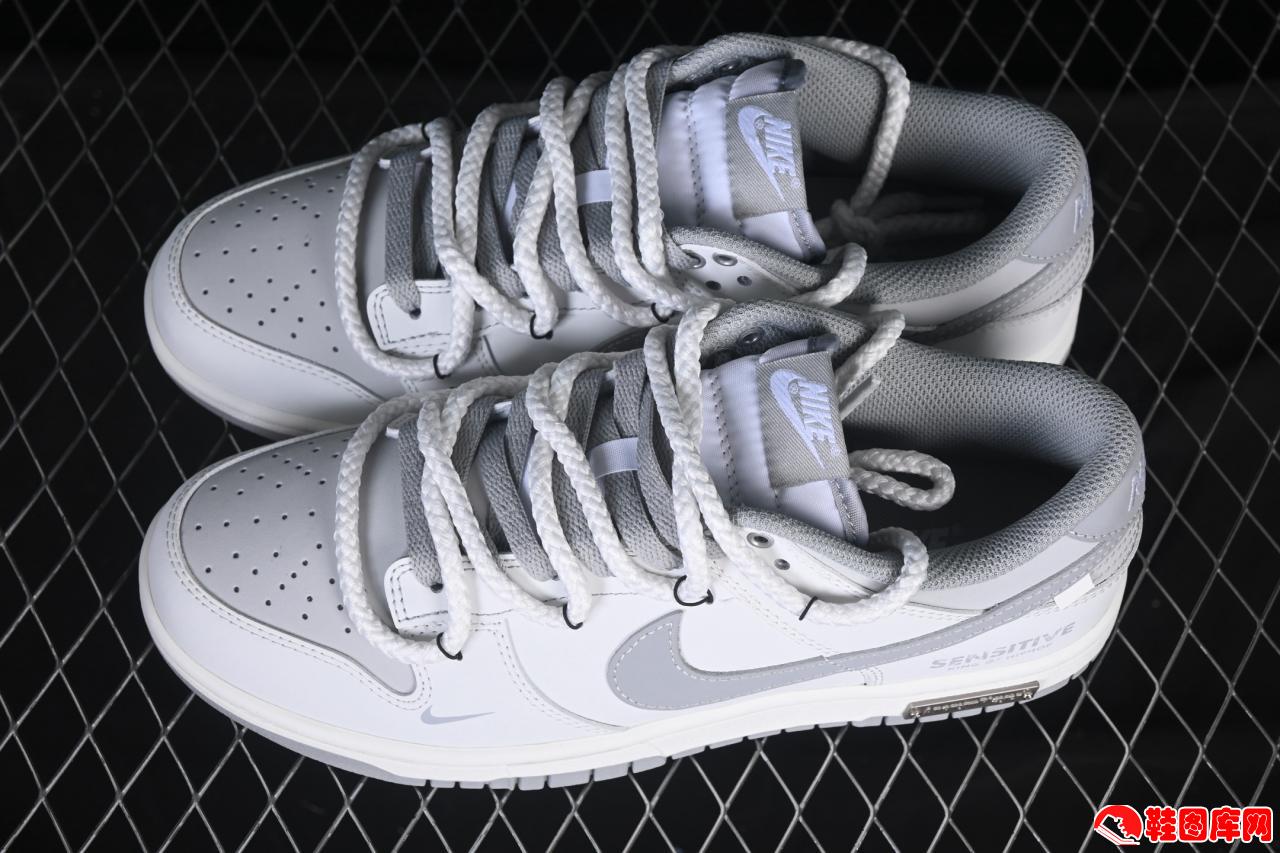 Nike SB Dunk Low周年
