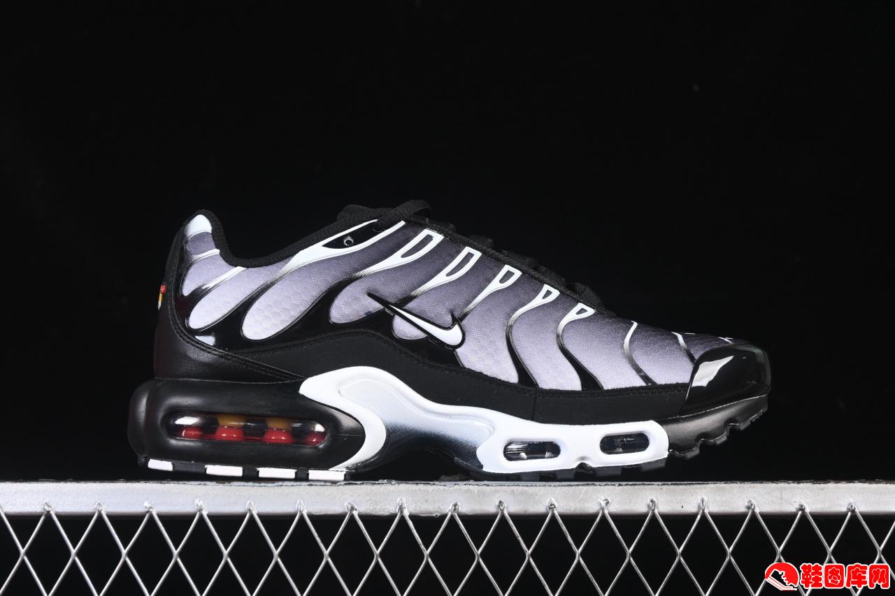 Nike Air Max Plus DM0032-003 Max版复古气垫跑鞋 ZP级用料撞色设计缓震舒适男女同款