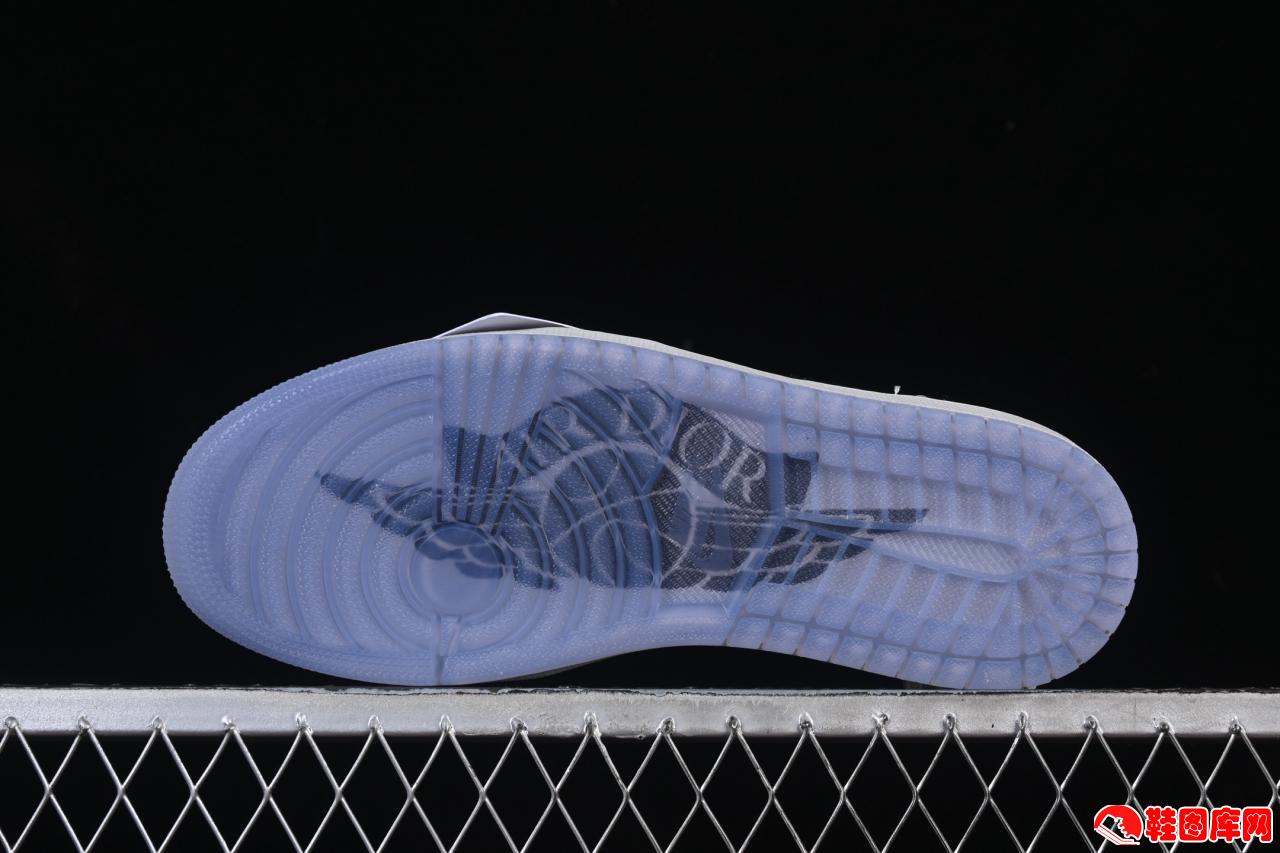 Dior x Air Jordan 1 Low AJ1 联名白灰低帮篮球鞋：奢华工艺与经典设计的完美融合