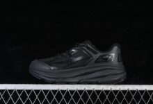 轻盈缓震新境界：HOKA Clifton 9 克里夫顿系列跑鞋实测与穿搭指南