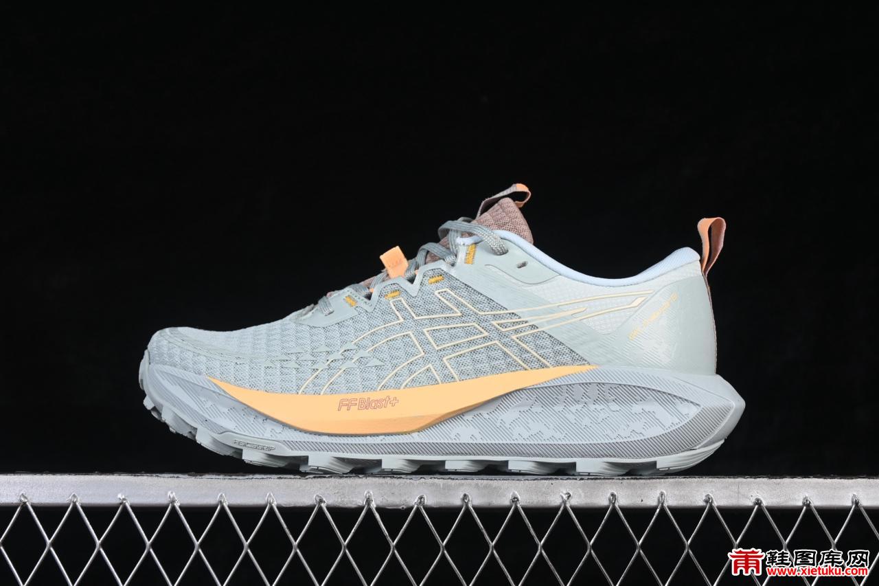 户外缓震新选择：Asics Gel-Trabuco 13 复古跑鞋实测与穿搭指南