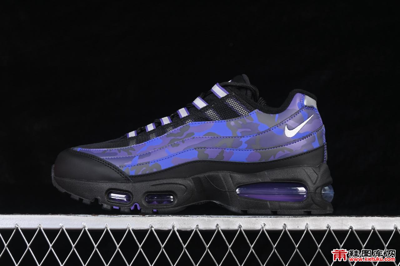 Nike Air Max 95 OG 复古跑鞋深度解析：前卫人体工学设计、顶级还原工艺与穿搭指南