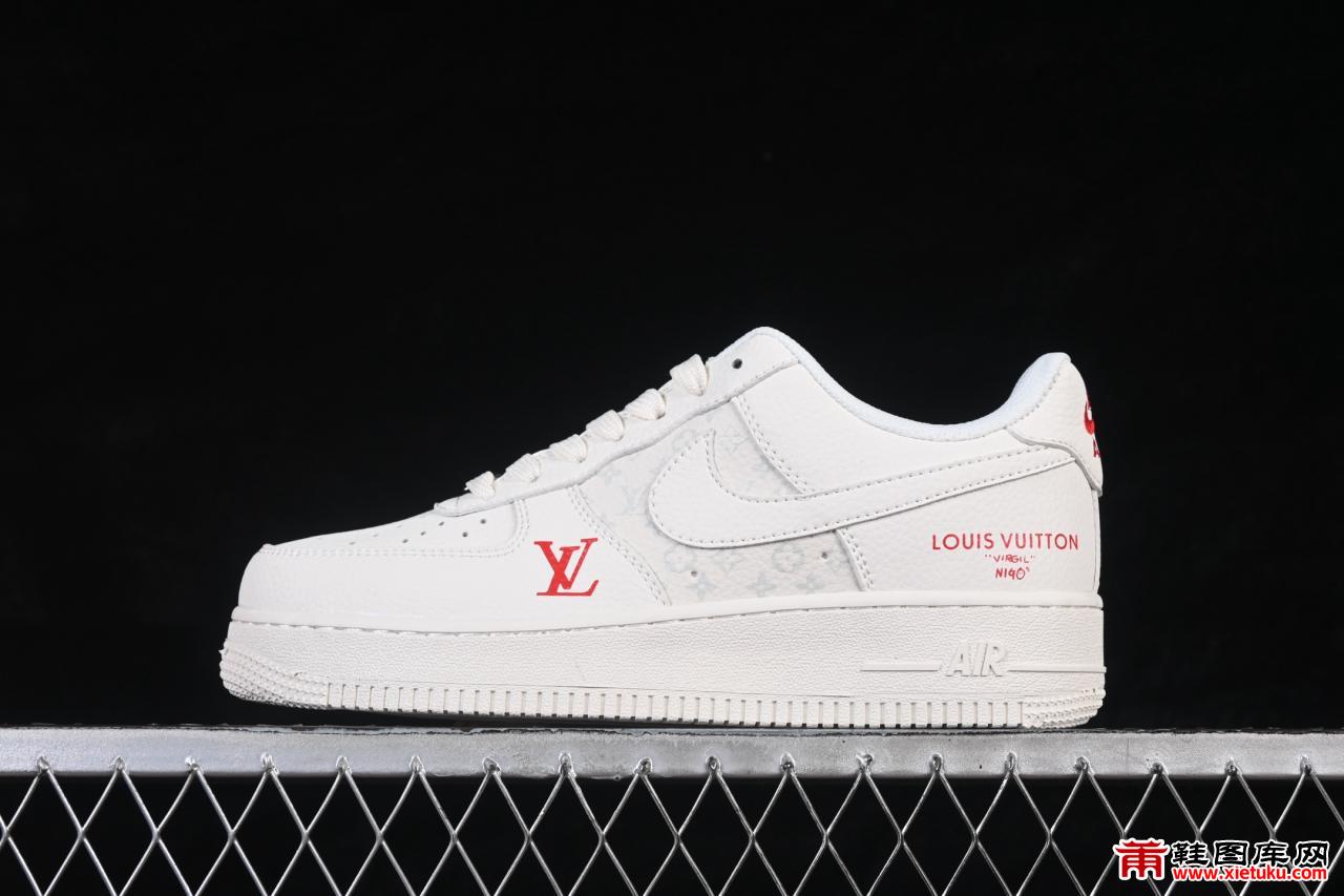 Nike Air Force 1联名款深度解析：高端定制工艺如何重塑经典，打造非凡细节与收藏价值