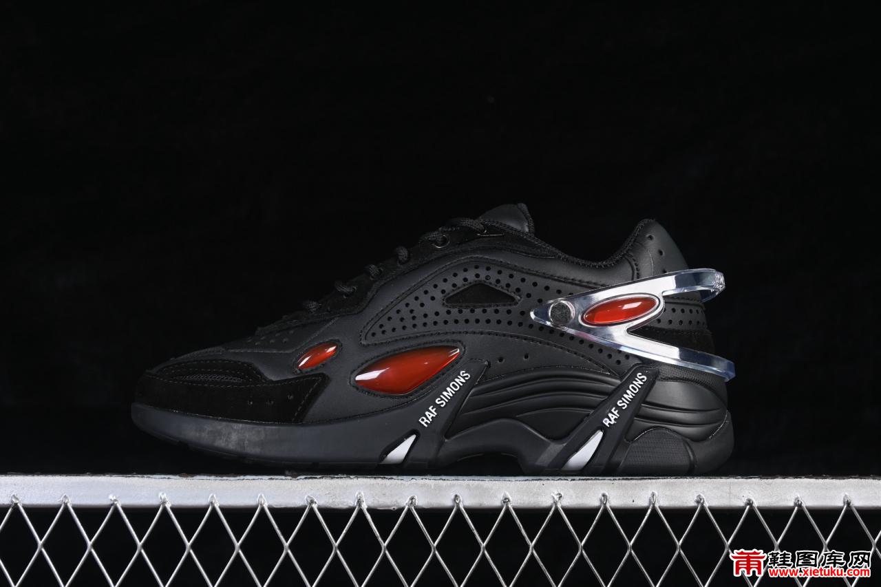 解析Raf Simons Cylon-21圆头休闲鞋：经典黑红配色、织物皮革融合与解构美学