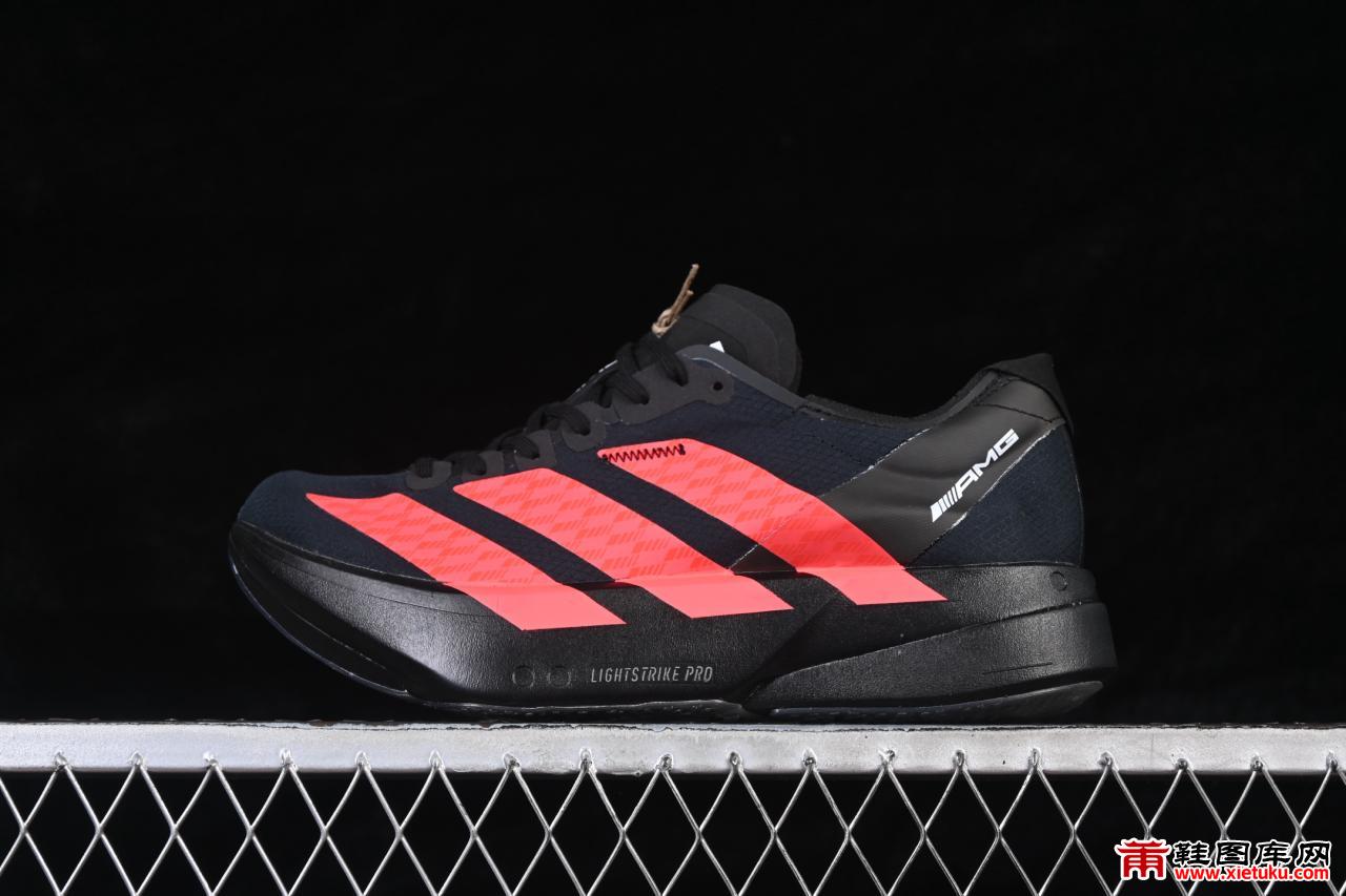 Adizero Adios 4 M马拉松训练鞋评测：轻量透气与灵敏回弹如何助力速度突破