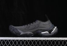 巴黎世家Anatomic Runner解剖跑鞋深度解析：五趾结构如何颠覆传统，引领先锋美学潮流