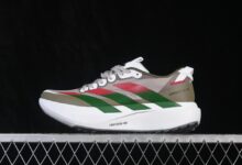 Adizero Evo SL超轻跑鞋评测：极致透气与缓震如何重塑日常训练体验