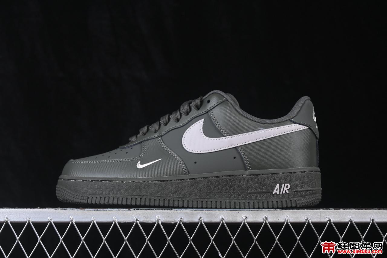 Nike Air Force 1'07 Low 空军一号低帮休闲板鞋 IV5732-001全掌气垫 版正脚软尺码全