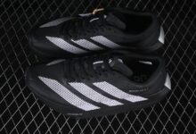 Adizero Evo 2 SL 这双低调到不像实力派 SL2604 超轻透气，跑起来真不拖沓