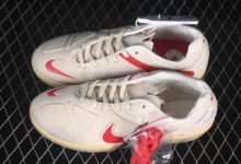 权志龙联名又玩新花样！Nike x PMO Cryshot 把足球鞋改成生活鞋 HQ1460-100 做旧刮漆