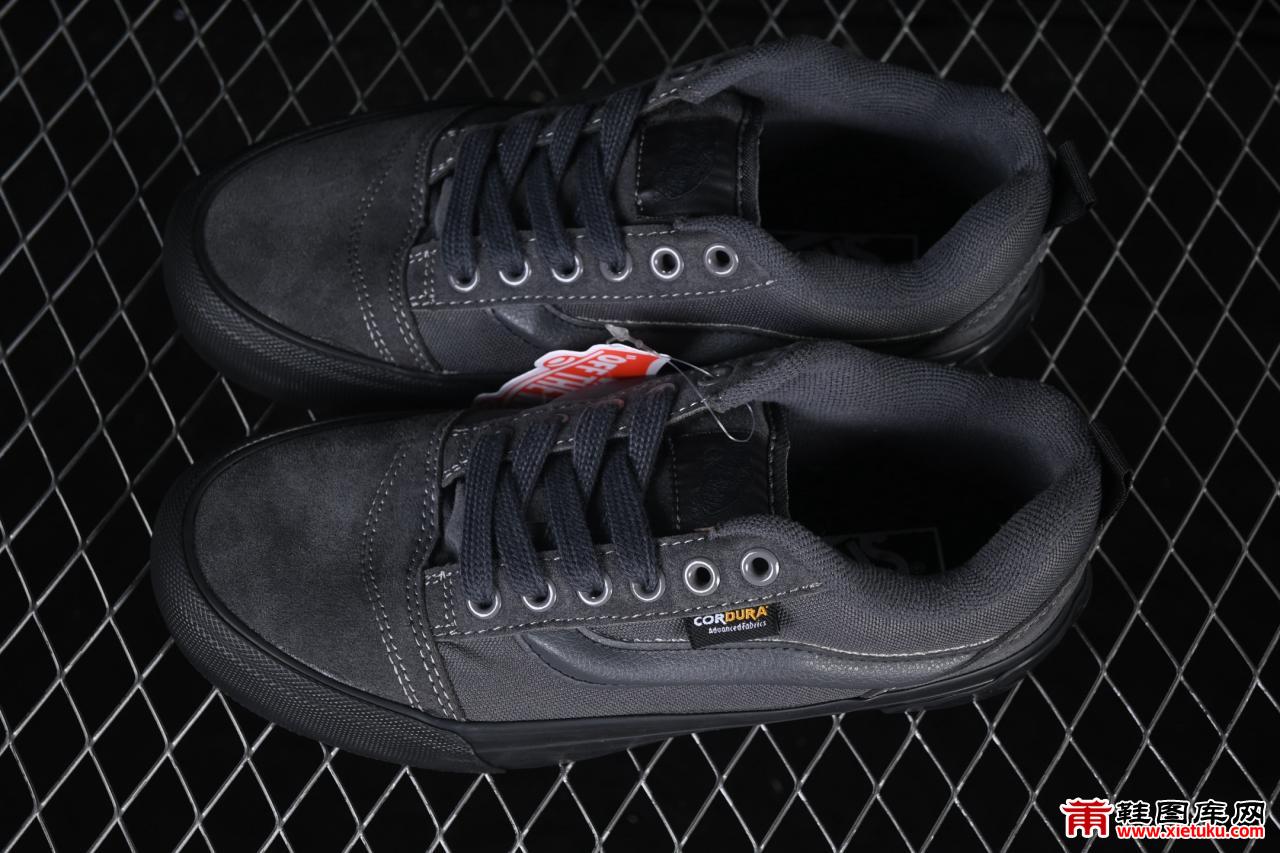Vans Old Skool 低帮这双穿半年了才敢说真话 VN000EE6O79 硫化底耐造百搭不踩雷
